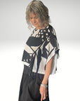 Bold Print Top Mono
