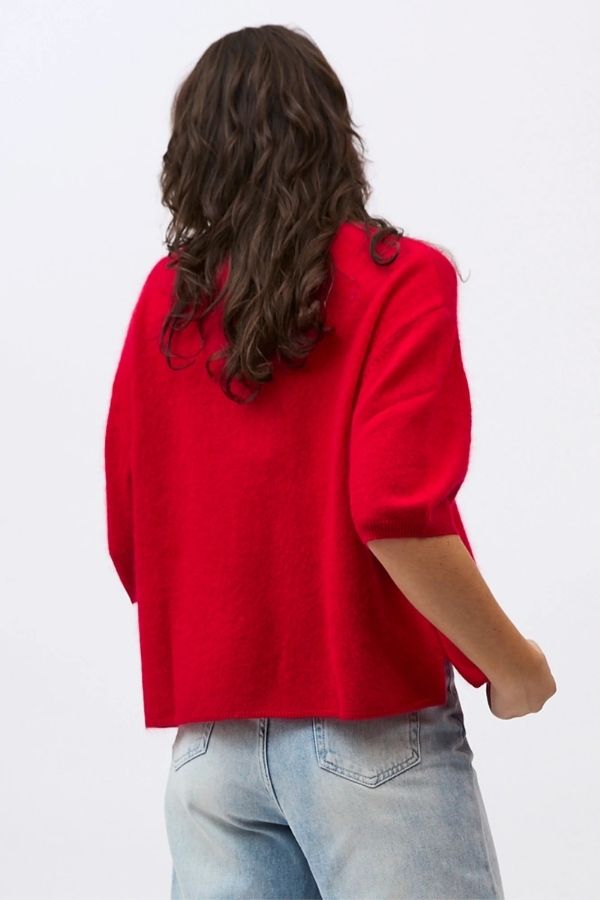 Eliza Tee Scarlet
