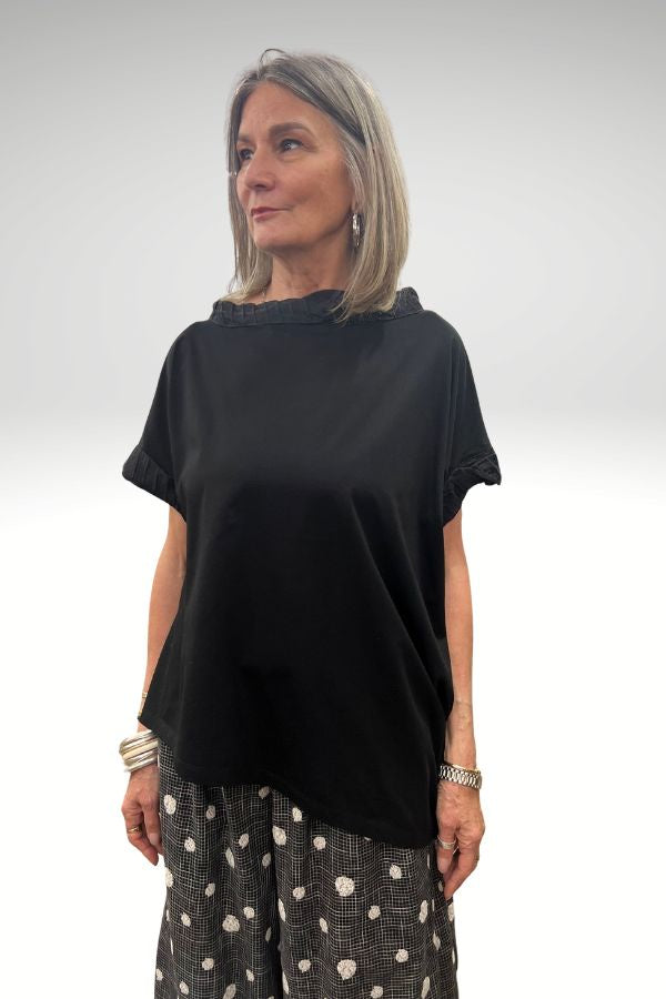 Diagonal Hem Tee Black
