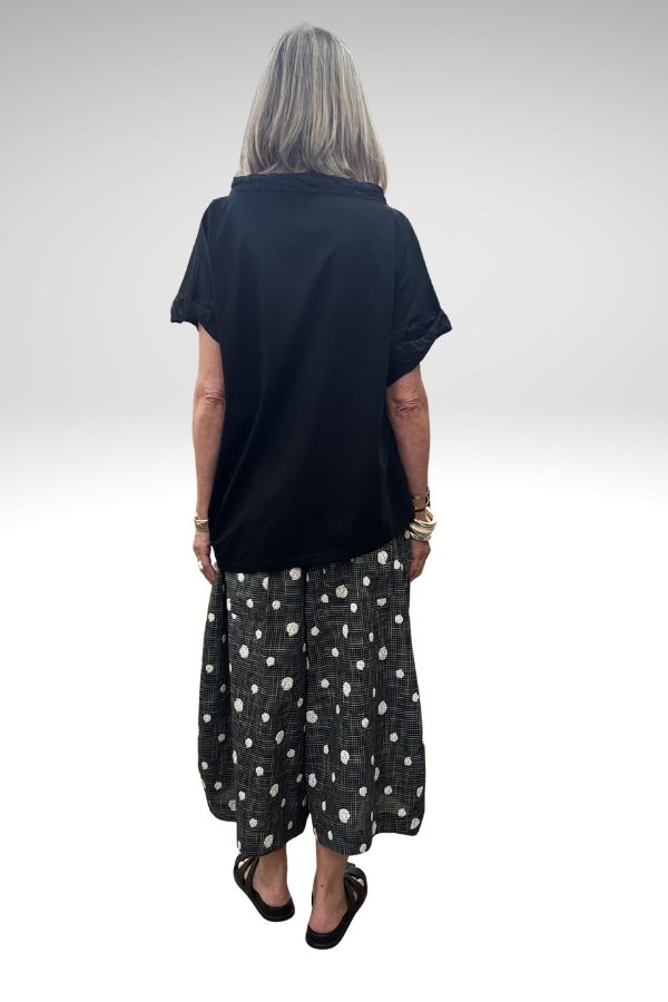 Diagonal Hem Tee Black