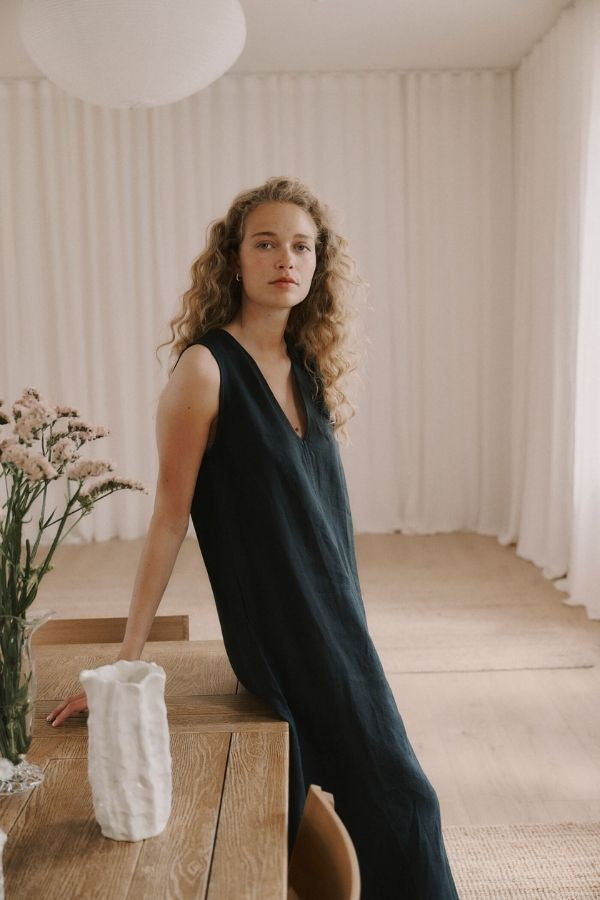 Venzia S/L Dress Black