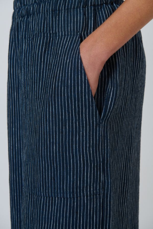 Cropped Linen Pant Streamlined