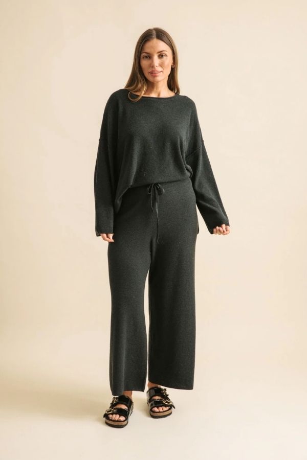 Winter Retreat Pullover Pine