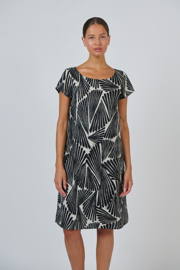 Scoop Neck Dress Folies