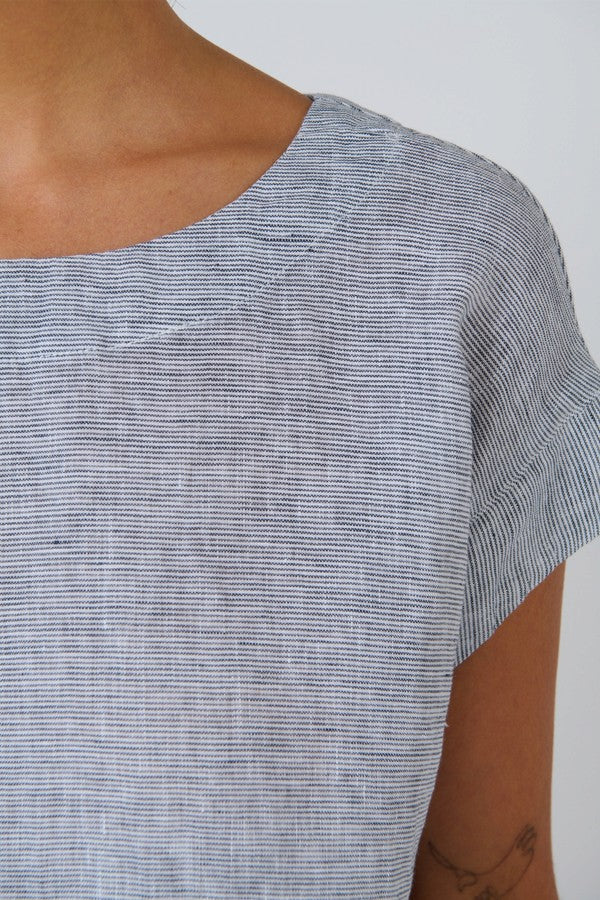 Scoop Neck Top Sliver