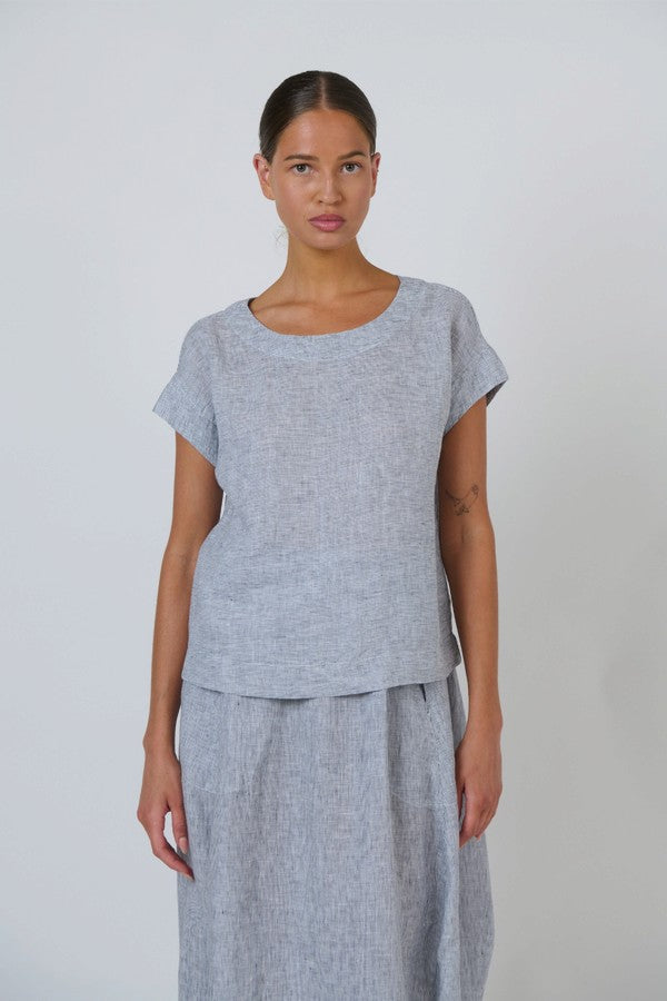 Scoop Neck Top Sliver