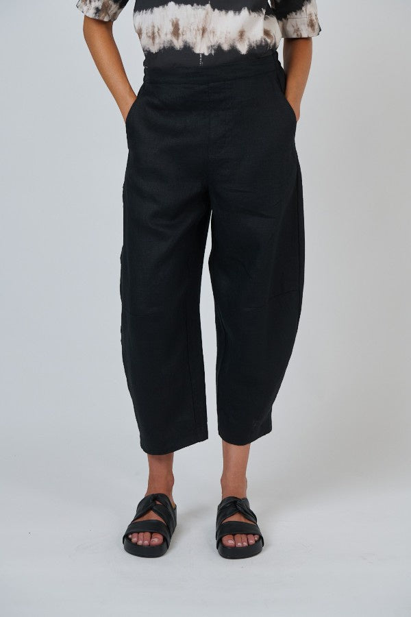 Tulip Cropped Linen Pant Black