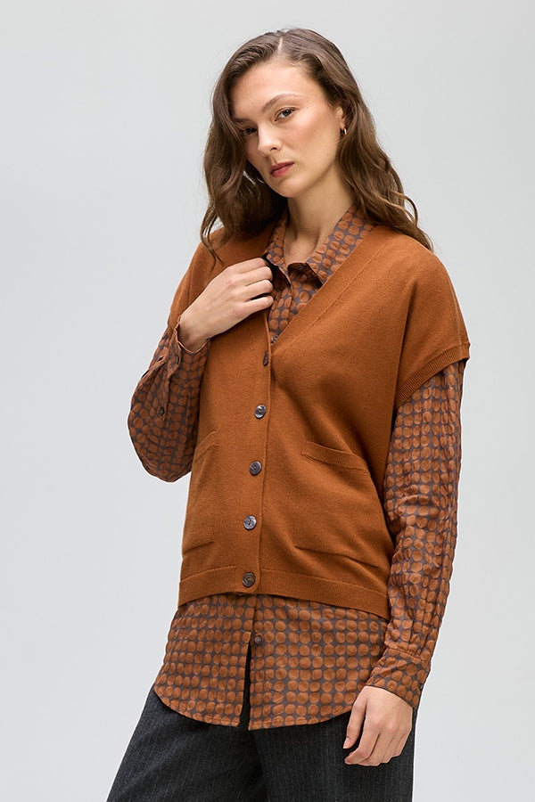 Button Vest Nutmeg