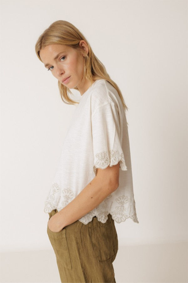Boxy Embroidered Tee Ecru