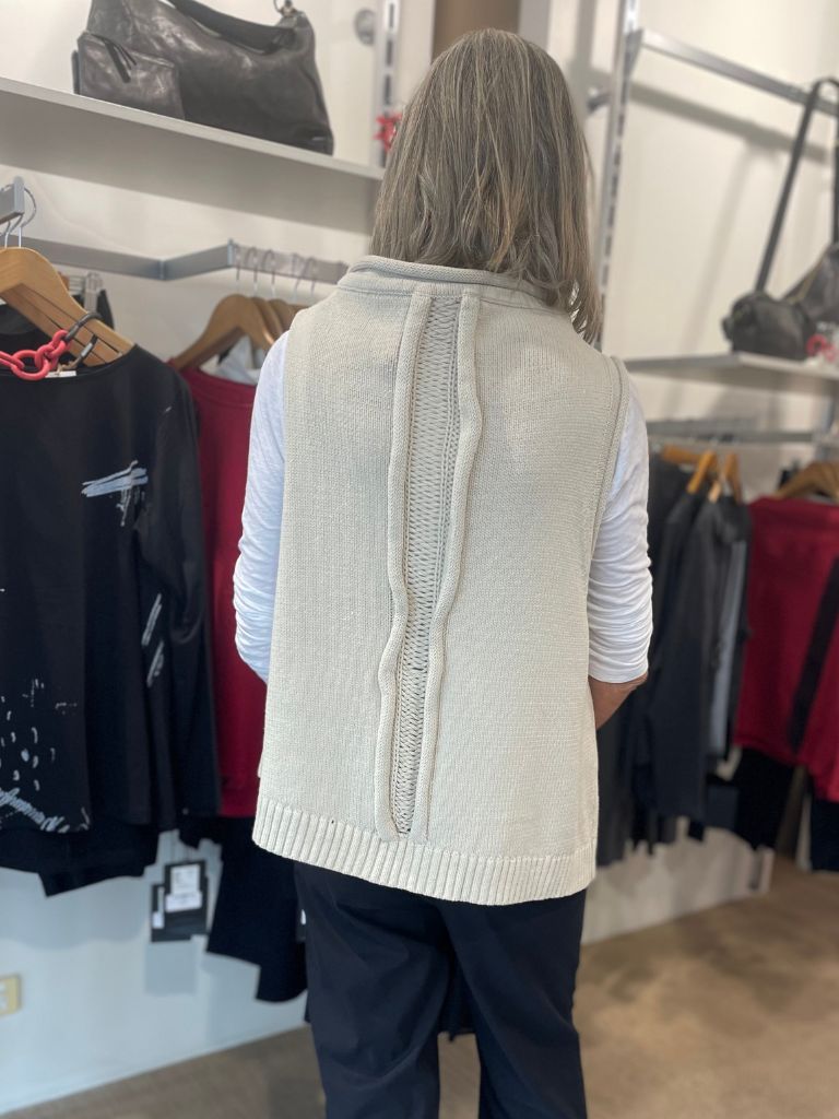 Moyuru Knit Vest