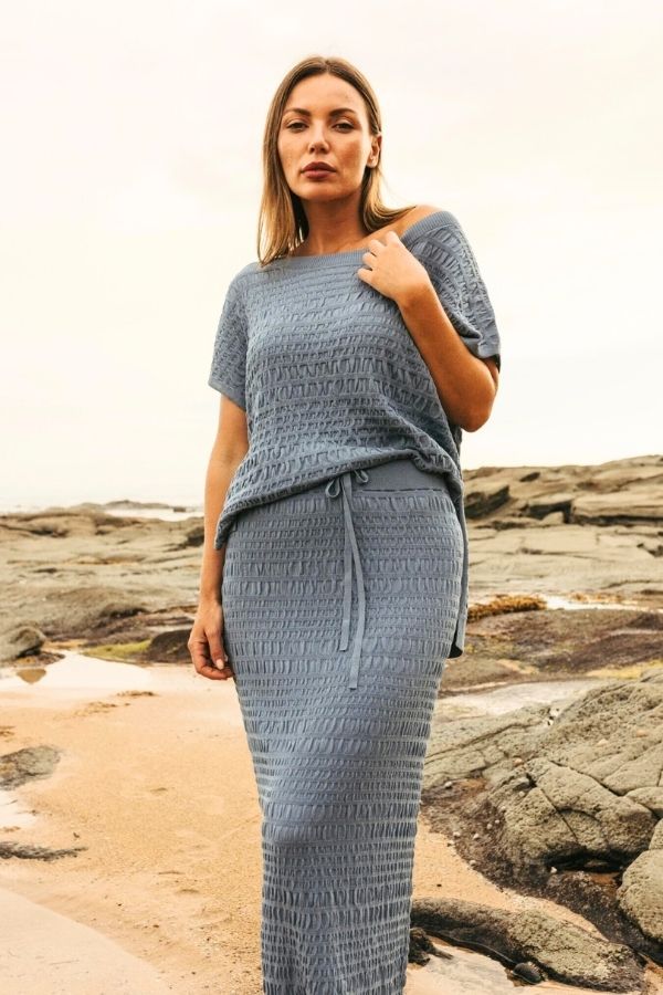 Waves Pleat Skirt Pool