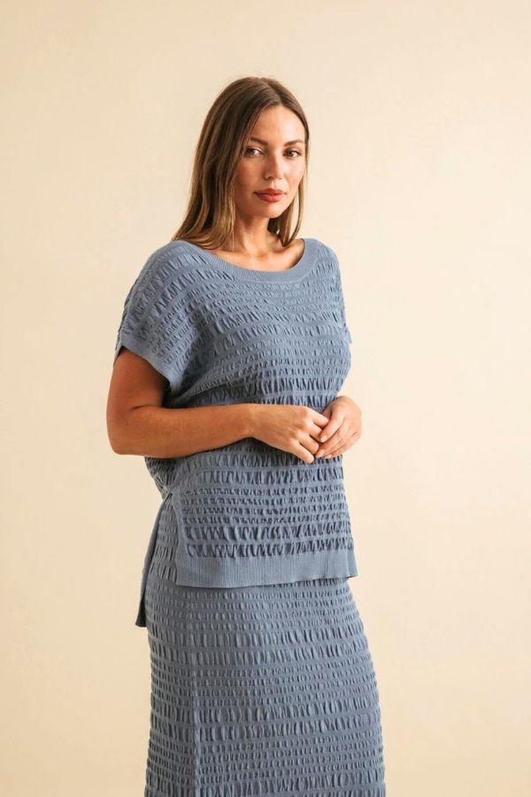 Waves Pleat Knit Top Pool