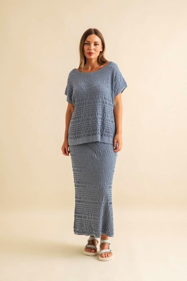 Waves Pleat Knit Top Pool
